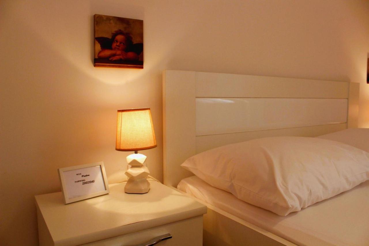 Korzo Rooms & Apartments Vis Ngoại thất bức ảnh