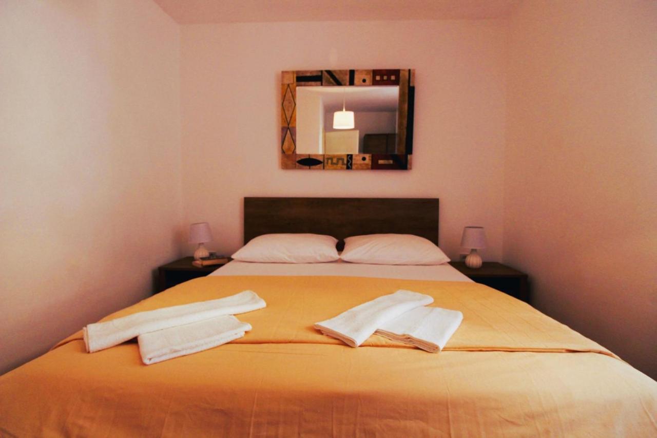 Korzo Rooms & Apartments Vis Ngoại thất bức ảnh