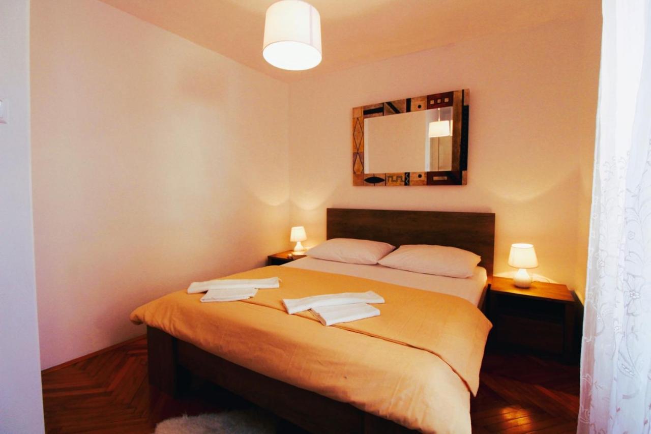 Korzo Rooms & Apartments Vis Ngoại thất bức ảnh