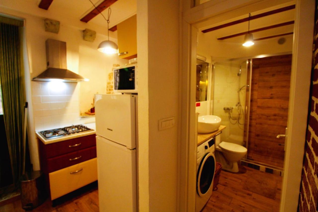 Korzo Rooms & Apartments Vis Ngoại thất bức ảnh