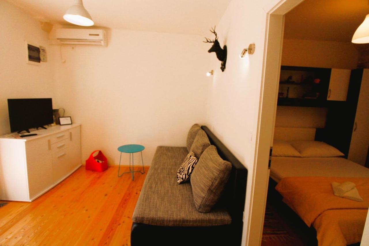 Korzo Rooms & Apartments Vis Ngoại thất bức ảnh