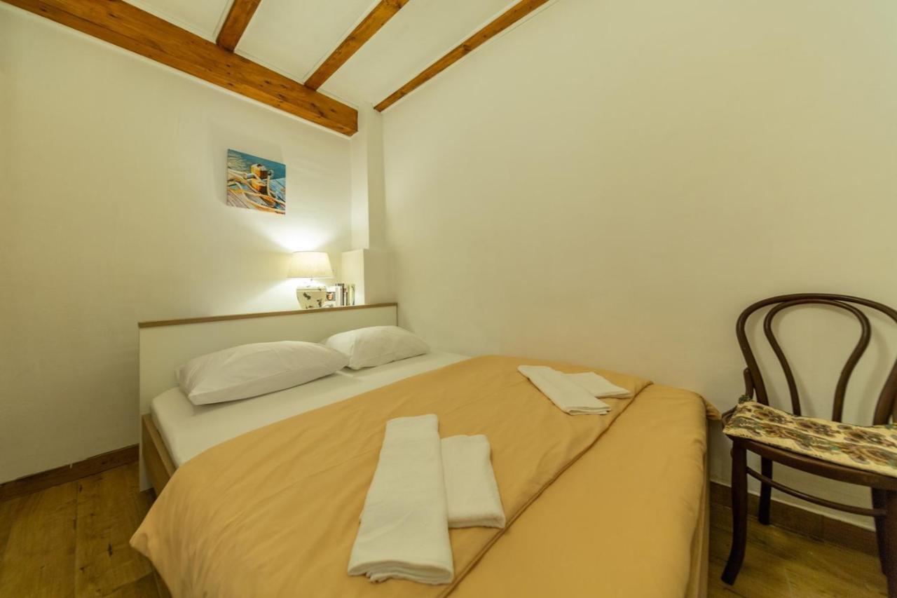 Korzo Rooms & Apartments Vis Ngoại thất bức ảnh