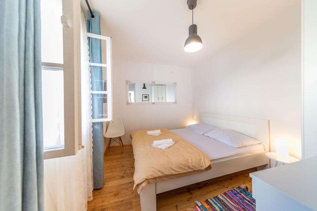 Korzo Rooms & Apartments Vis Ngoại thất bức ảnh