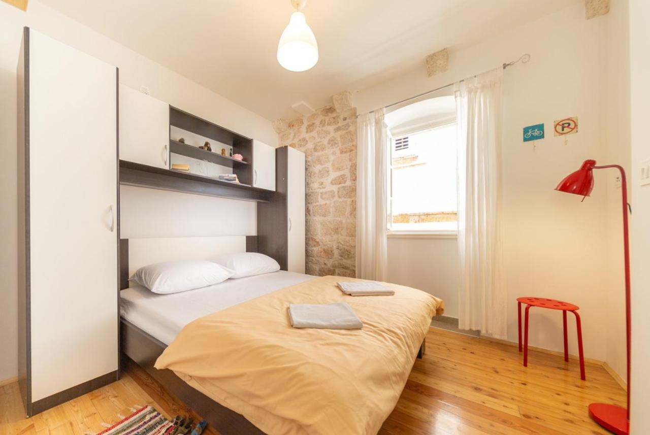 Korzo Rooms & Apartments Vis Ngoại thất bức ảnh